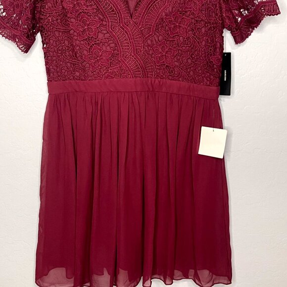 Lulus Burgundy Angel in Disguise Lace Skater Dress Size XL NWT - Picture 4 of 8